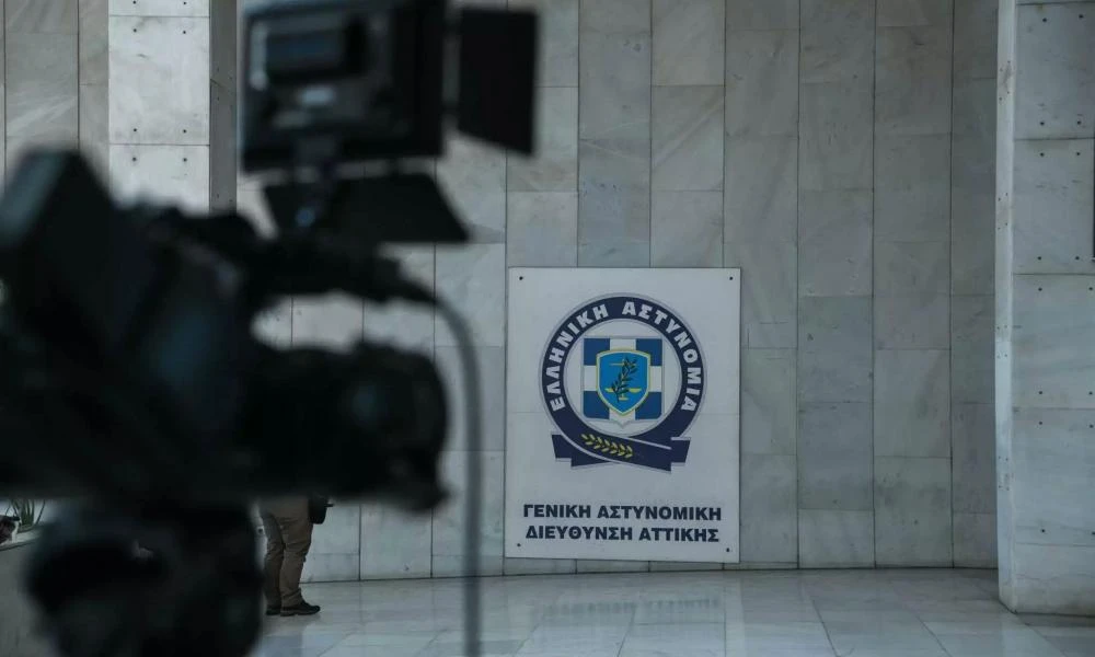 Συνελήφθη 88χρονος που οδηγούσε ανάποδα στην Εθνική οδό